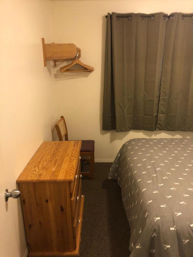 Mountain Springs Motel Radium Hot Springs Esterno foto