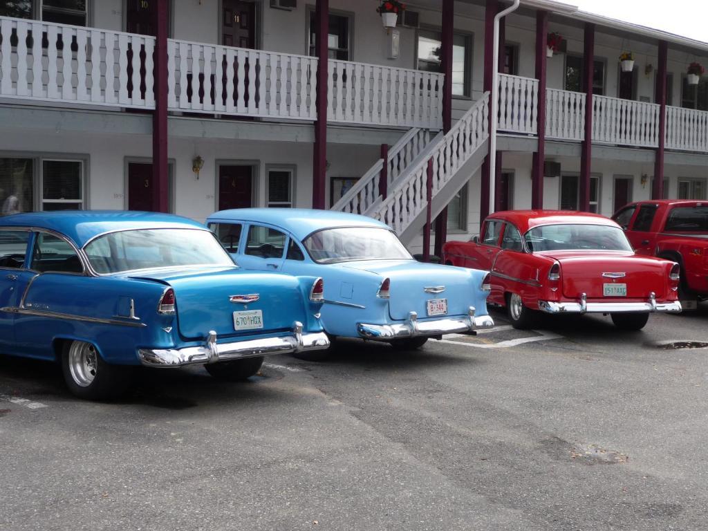 Mountain Springs Motel Radium Hot Springs Esterno foto